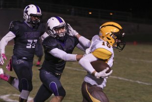 Lemoore's defense in pursuit.